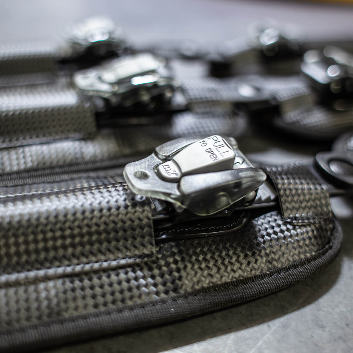 M2 CLICK STRAPS image 1
